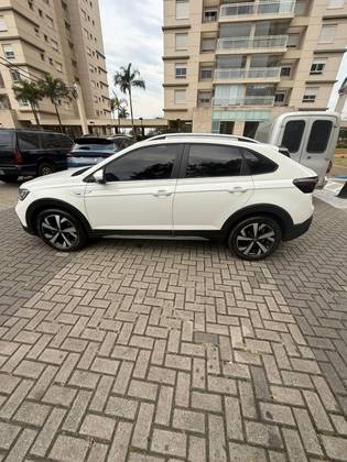 VOLKSWAGEN NIVUS 1.0 200 TSI TOTAL FLEX HIGHLINE AUTOMÁTICO VOLKSWAGEN NIVUS 1.0 200 TSI TOTAL FLEX HIGHLINE AUTOMÁTICO